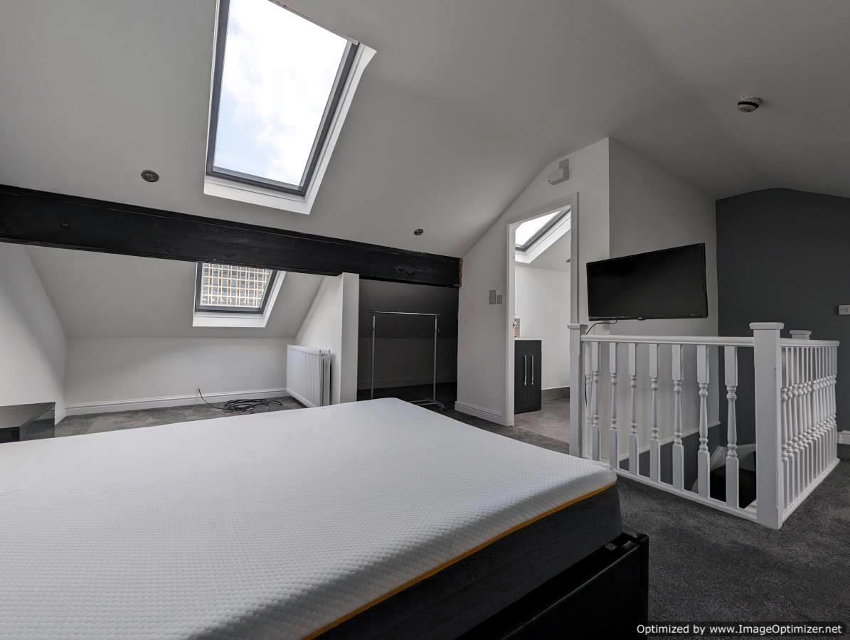 4 bed property in 13, South Street, Crewe